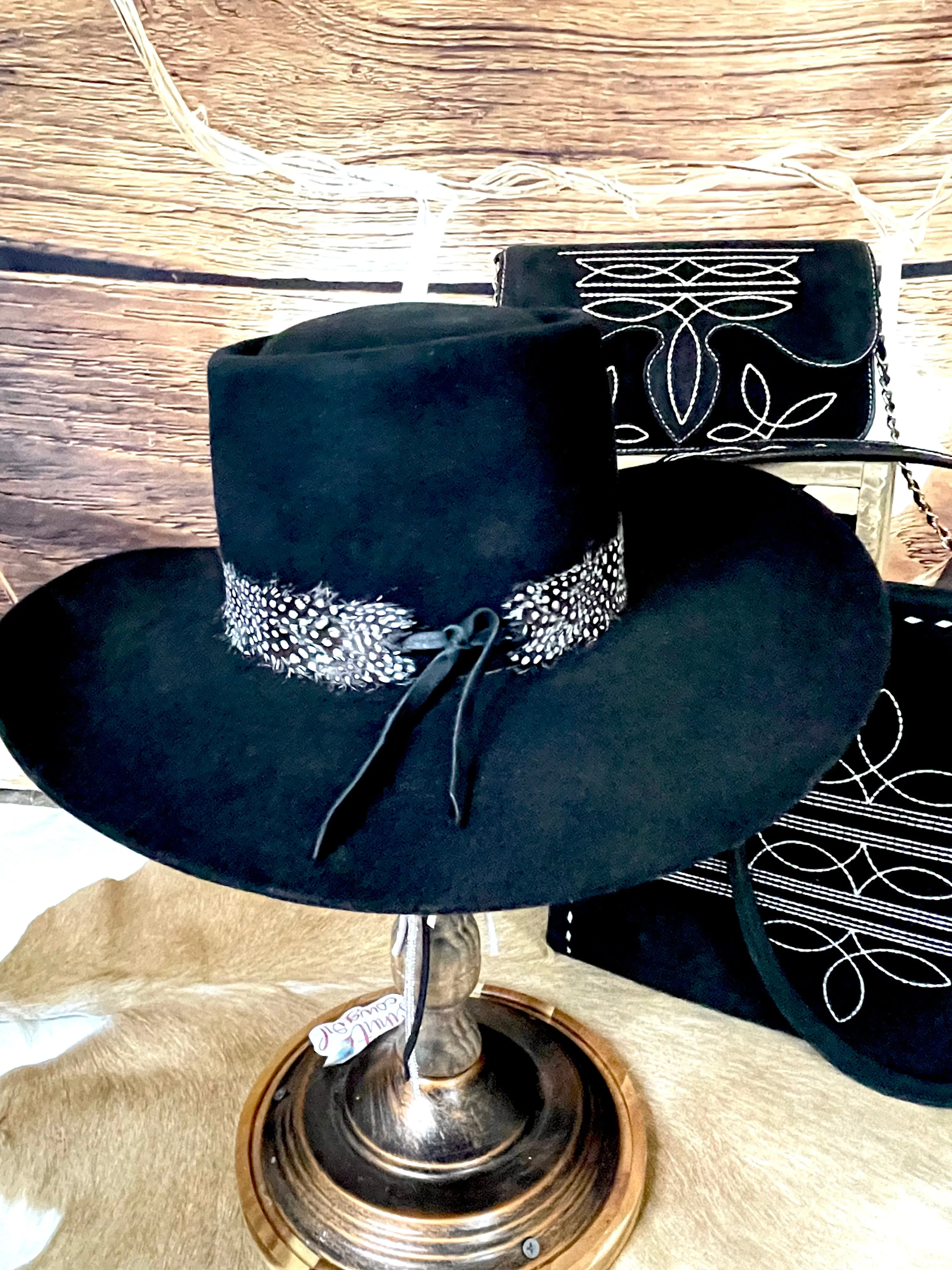 Black & White Feather Hatband with Front Fan