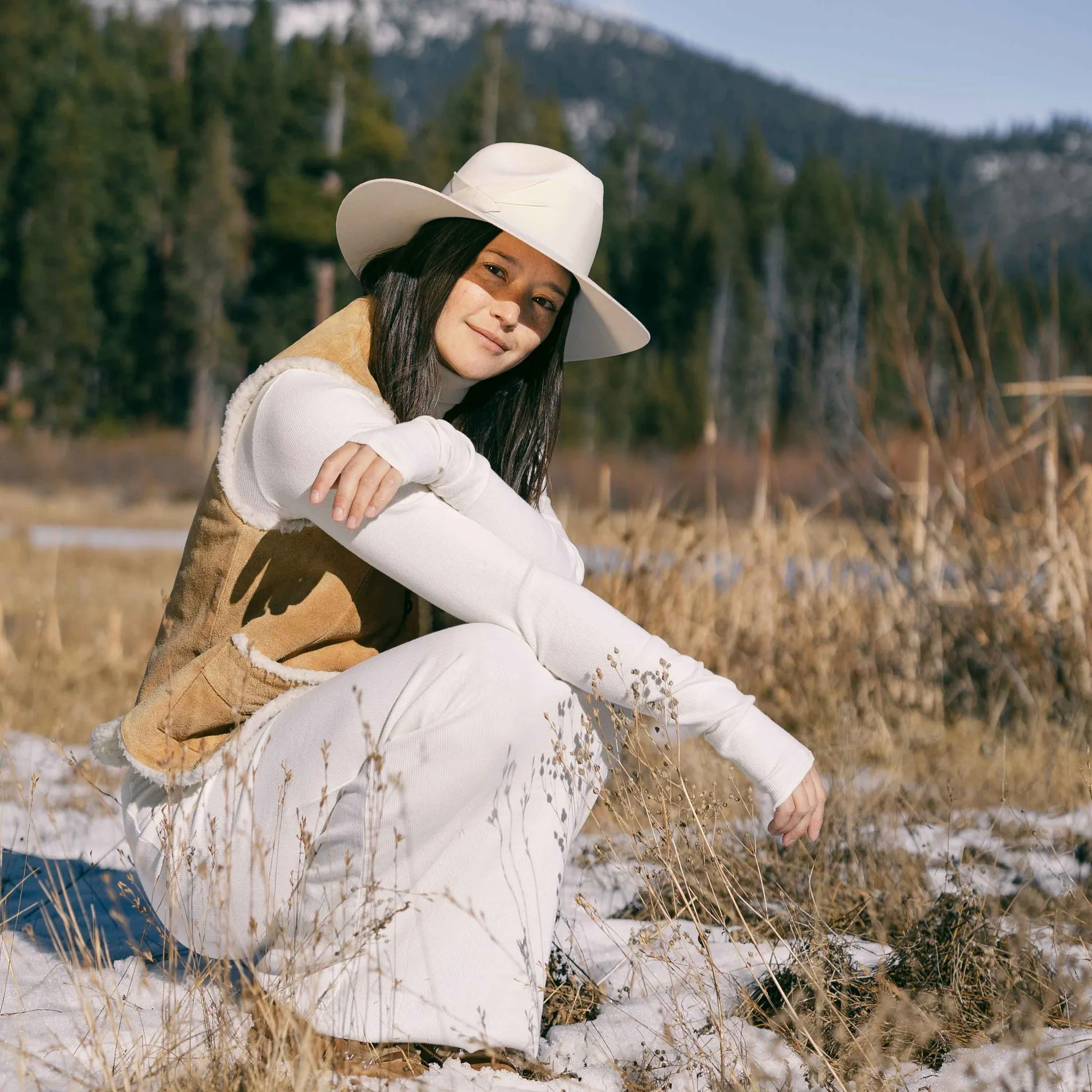 Freya - Gardenia Felt Hat in Bone