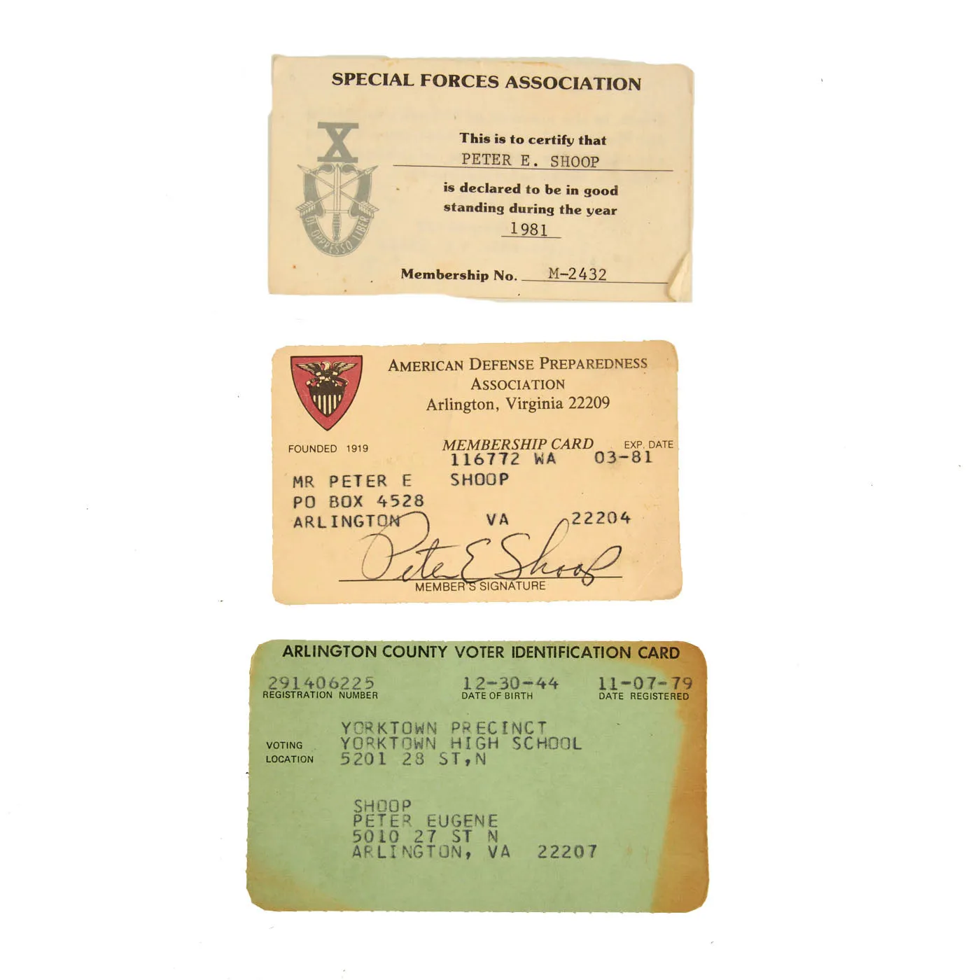 Original U.S. Vietnam War Era 11th Special Forces Group (Airborne) Green Beret Grouping With ID Card and Special Forces Association Cards - 1st Lieutenant Peter E. Shoop