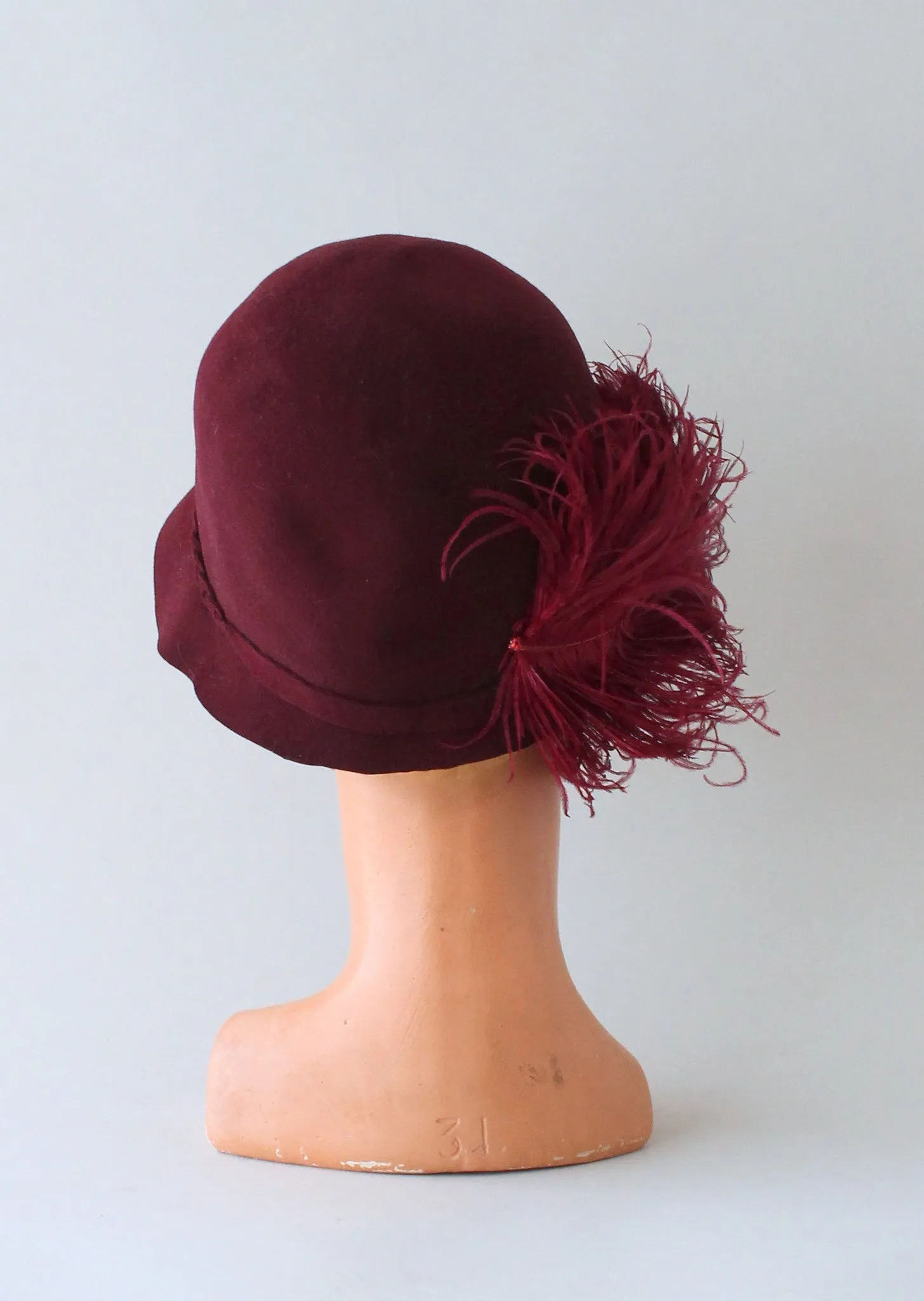 Vintage 1920s Cranberry Felt Plumed Cloche Hat